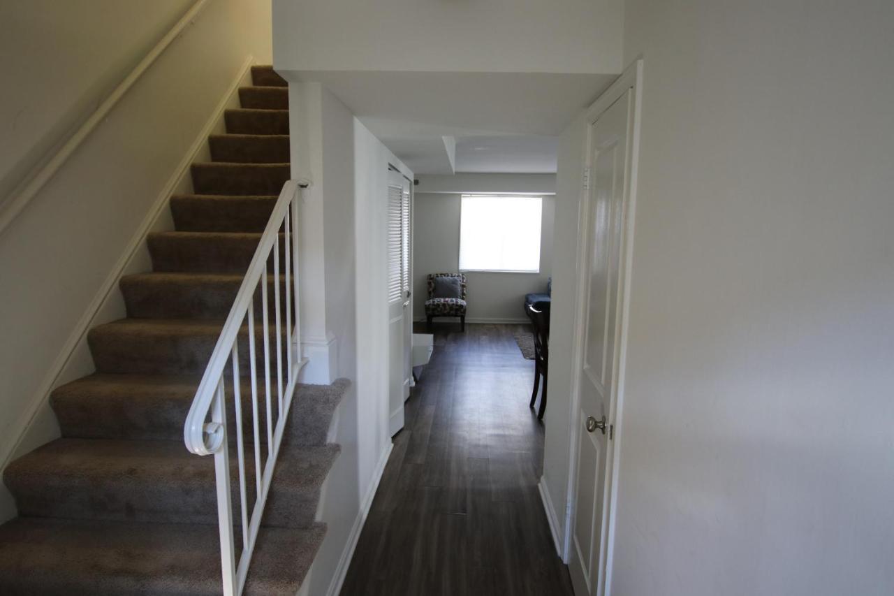 Luxury Villa And Apartments Fairfax Exterior foto