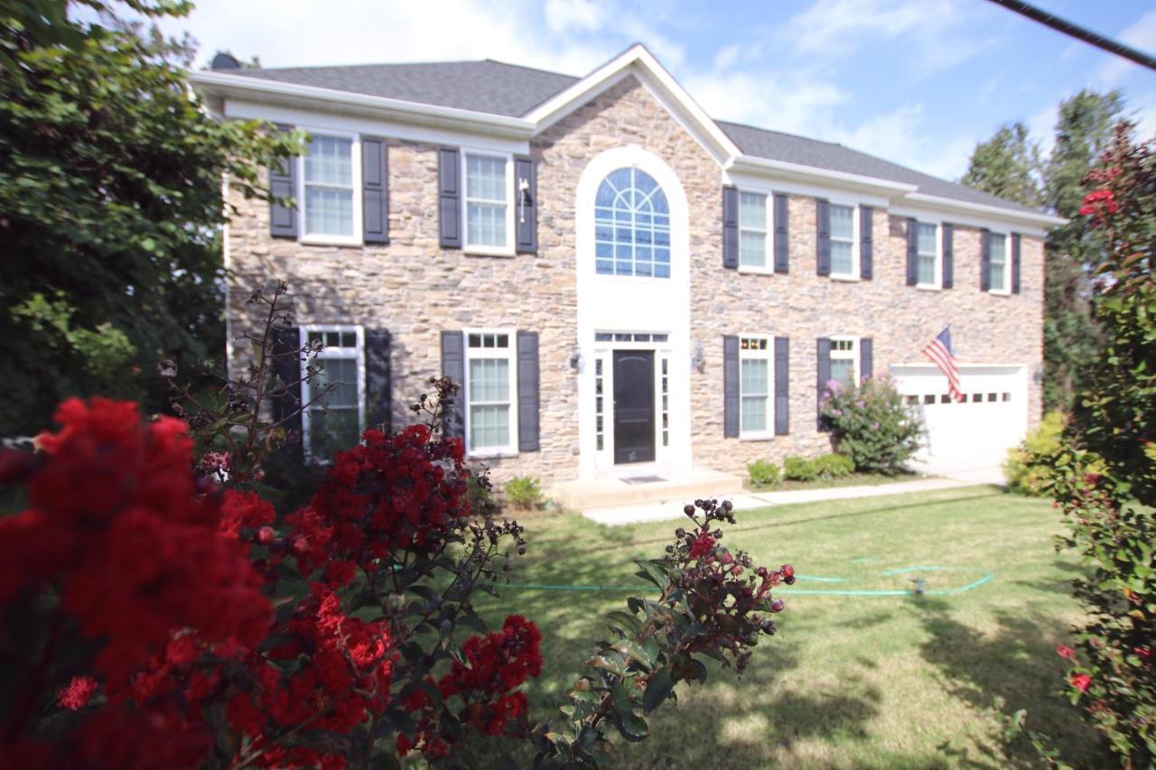 Luxury Villa And Apartments Fairfax Exterior foto