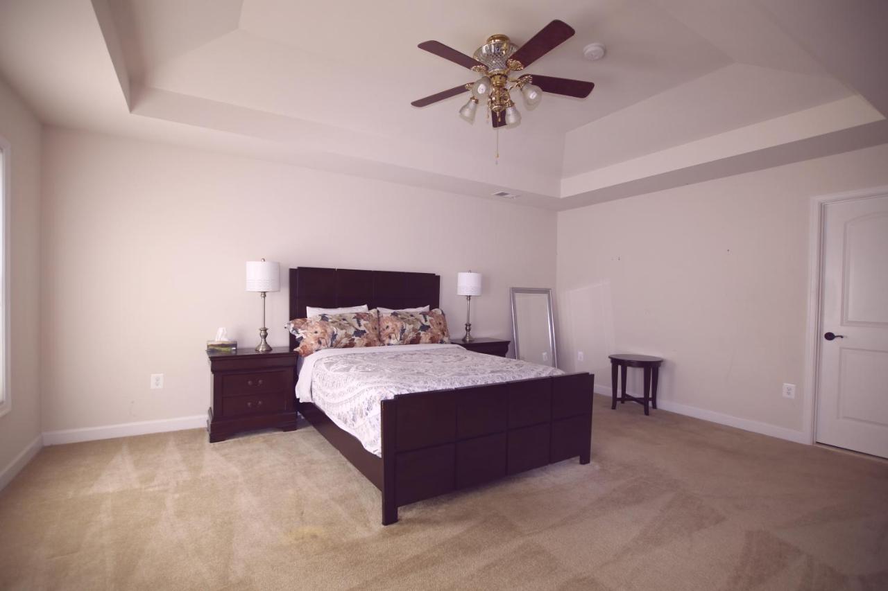 Luxury Villa And Apartments Fairfax Exterior foto